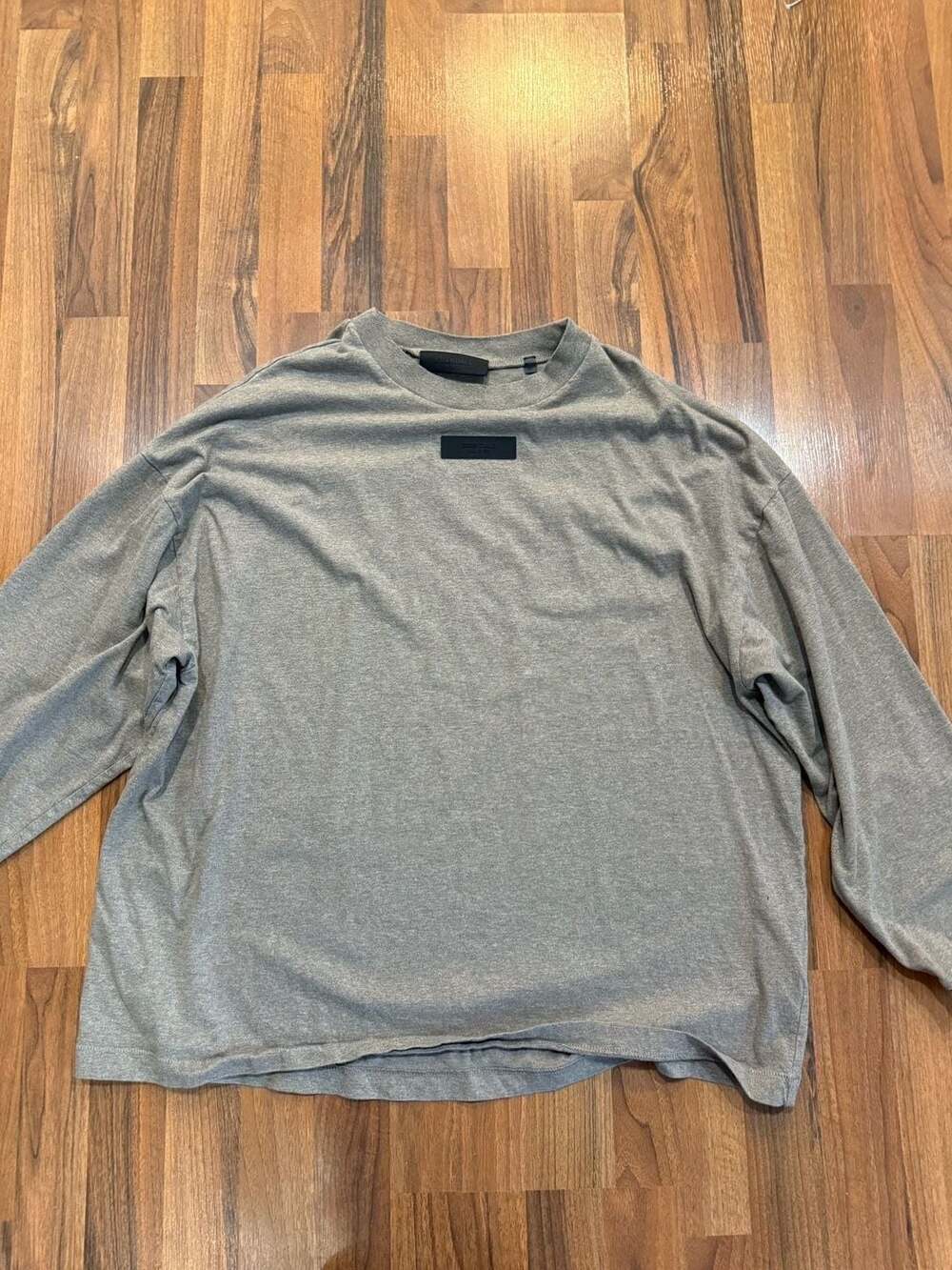 Essentials Long Sleeve T-Shirt Size M Charcoal Marl